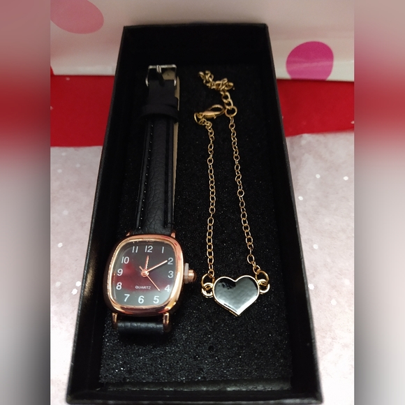 Source Unknown Accessories - #19 Women's Quartz Watch & Heart Bracelet Gift Set